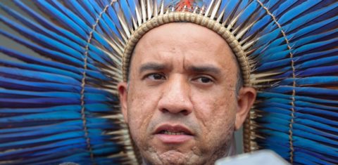 Dinamam Tuxá no Acampamento Terra Livre: indígenas querem protagonismo na COP30 e demarcações de terras no documento final (Foto: Fábio Pozzebom / Agência Brasil)