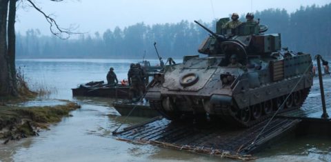Tropas do Exército dos EUA em treinamento na Polônia: gastos militares bateram recorde histórico em 2024 (Foto: Spc. Trevor Wilson / US Army / 27/11/2024)