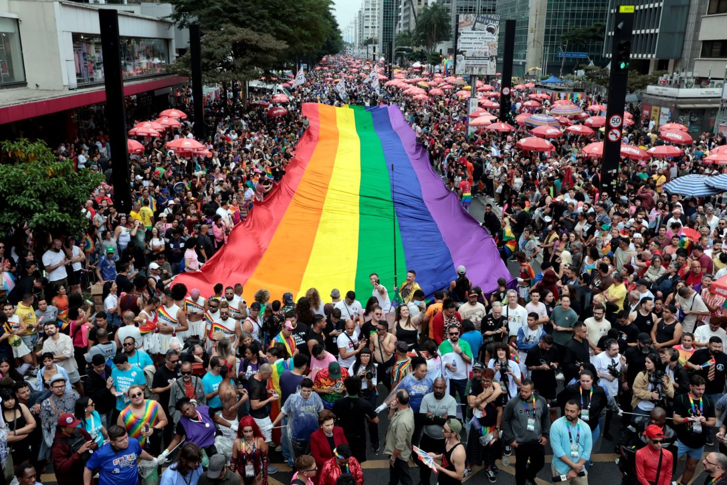 A 29ª Parada do Orgulho LGBT+ em São Paulo: em muitas empresas, a diversidade vira apenas espetáculo para ação de marketing (Foto: Paulo Pinto/Agência Brasil -22/06/2025)