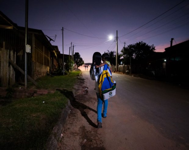Cidades mais distantes dos serviços de aborto têm mais meninas mães