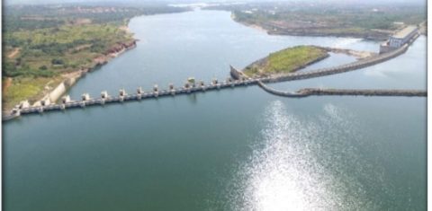 A barragem da Hidrelétrica de Estreito, no Rio Tocantins, na divisa dos estados do Maranhão e Tocantins: impacto no ritmo das cheias e na pesca (Foto: UHE Estreito / Divulgação)