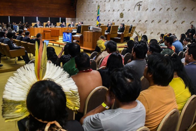 Indígenas acompanham debate sobre marco temporal no Supremo: STF sepulta tese mas entidades temem fragilização das demarcações (Foto: Carlos Souza / STF - 21/09/2023)