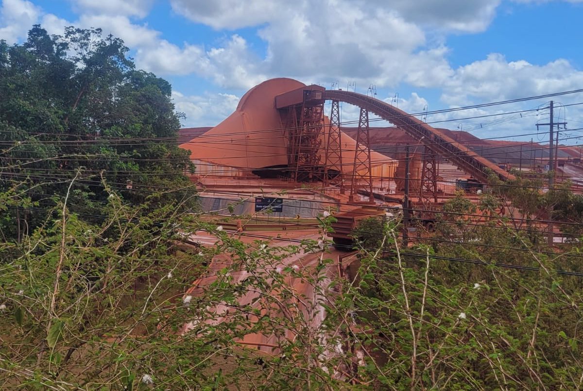 Bacia de rejeitos da mineradora Hydro, próximo ao território Tauá, em Barcarena: empresa no banco dos réus em tribunal popular na COP30 (Foto: Liana Melo)