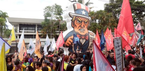 Protesto em São Paulo contra ataque militar dos EUA à Venezuela: Brasil critica ação na ONU e manifestantes ocupam ruas (Foto: Paulo Pinto / Agência Brasil)
