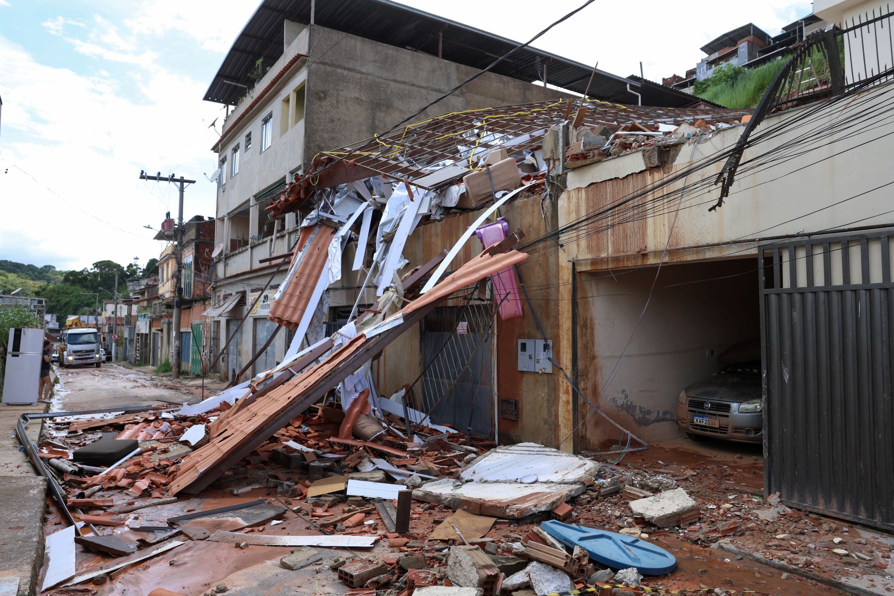 Rastro de destruição em Juiz de Fora com temporais: urgência para tornar as cidades mais resilientes às mudanças climáticas (Foto: Tomaz Silva / Agência Brasil)