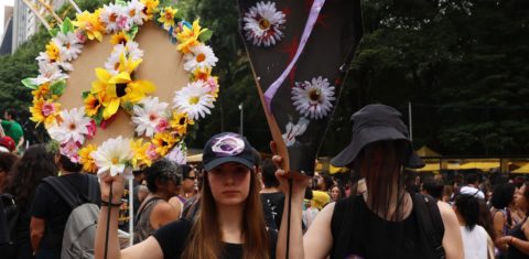 Mulheres protestam em São Paulo contra os feminicídios: casos de violência sexual e estupro tiveram mais de 50% de aumento em um ano (Foto: Rovena Rosa / Agência Brasil - 07/12/2025)