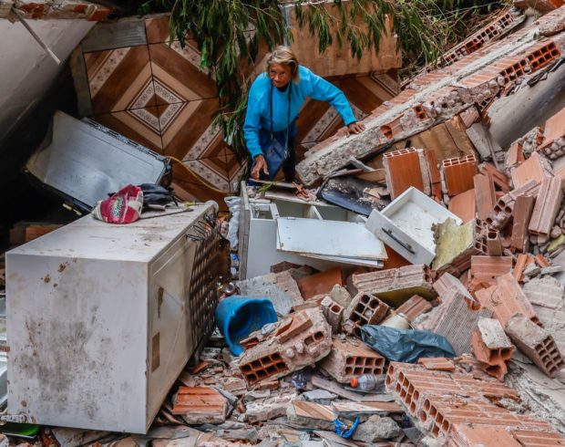 Perdão, Chico, mas a dor da gente sai no jornal, sim