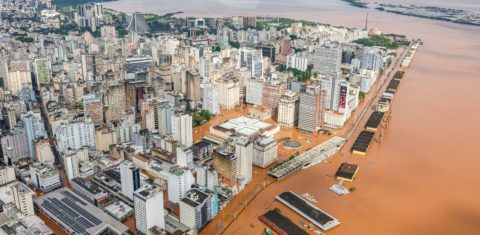 Porto Alegre submersa após a enchente de 2024: Brasil tem 1.594 municípios em vulnerabilidade climática e fiscal (Foto: Ricardo Stucker / PR / Agência Brasil - 05/05/2024)