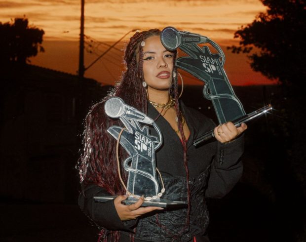 Mileny ganha destaque com poesias que debatem justiça social, ancestralidade, combate ao preconceito e história