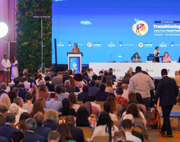 Combustíveis fósseis: alertas sobre insegurança energética marcam sessão de alto nível em Santa Marta