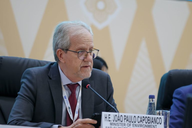 O ministro do Meio Ambiente e Mudança do Clima, João Paulo Capobianco, na COP17 da Desertificação: Brasil apresenta meta para Neutralidade da Degradação da Terra (Foto: Anastasia Rodopoulou / IISD/ENB )