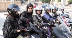 Nouran Farouk e o empoderamento sobre duas rodas das mulheres no Egito