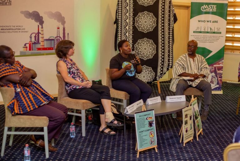 Chichi fala em debate sobre reciclagem e meio ambiente: nigeriana está há 16 anos em Gana criando iniciativas socioambientais e artísticas (Foto: Arquivo Pessoal)