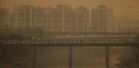 São Paulo sob nuvem de gases poluentes: Concentração de gases do efeito estufa atinge nível recorde novamente (Foto: Paulo Pinto / Agencia Brasil - 13/09/2024)