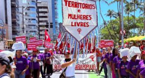 De um lado a ameaça é bala, de outro a proposta é a Reforma Agrária