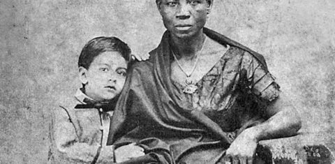 Augusto Gomes Leal e a ama-de-leite Mônica em foto feita em Recife/PE, em 1860: retrato do século 19 se repete com empregadas domésticas nas cozinhas do século 21 (Foto: João Ferreira Villela / Fundação Joaquim Nabuco - 1860)