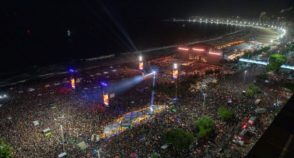 Megaeventos em Copacabana trazem impactos positivos também para vendedores ambulantes