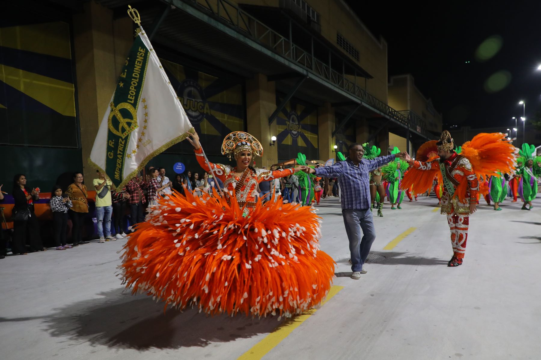 Exibição de escolas na Cidade do Samba: Carnaval imune às chuvas de verão (Foto: Alexandre Marieira / Riotur - 24/07/2023