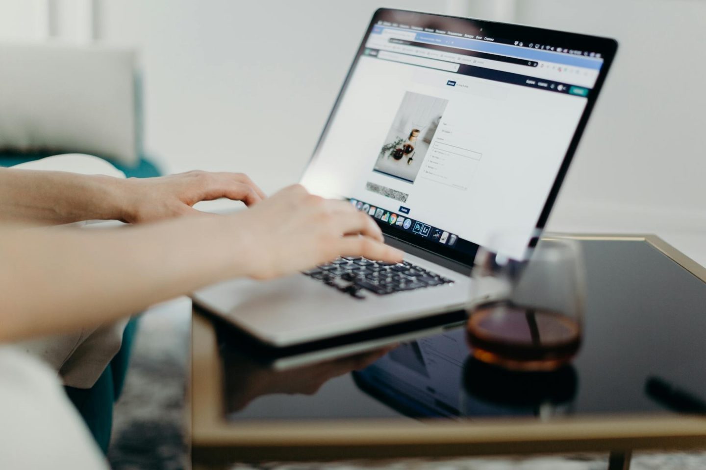 Criar um site profissional com IA: vantagens e limitações (Foto: Cottonbro / Pexels)