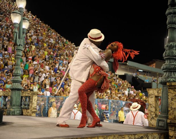 Salgueiro: nem melhor, nem pior, apenas uma escola diferente. Até na rainha da bateria